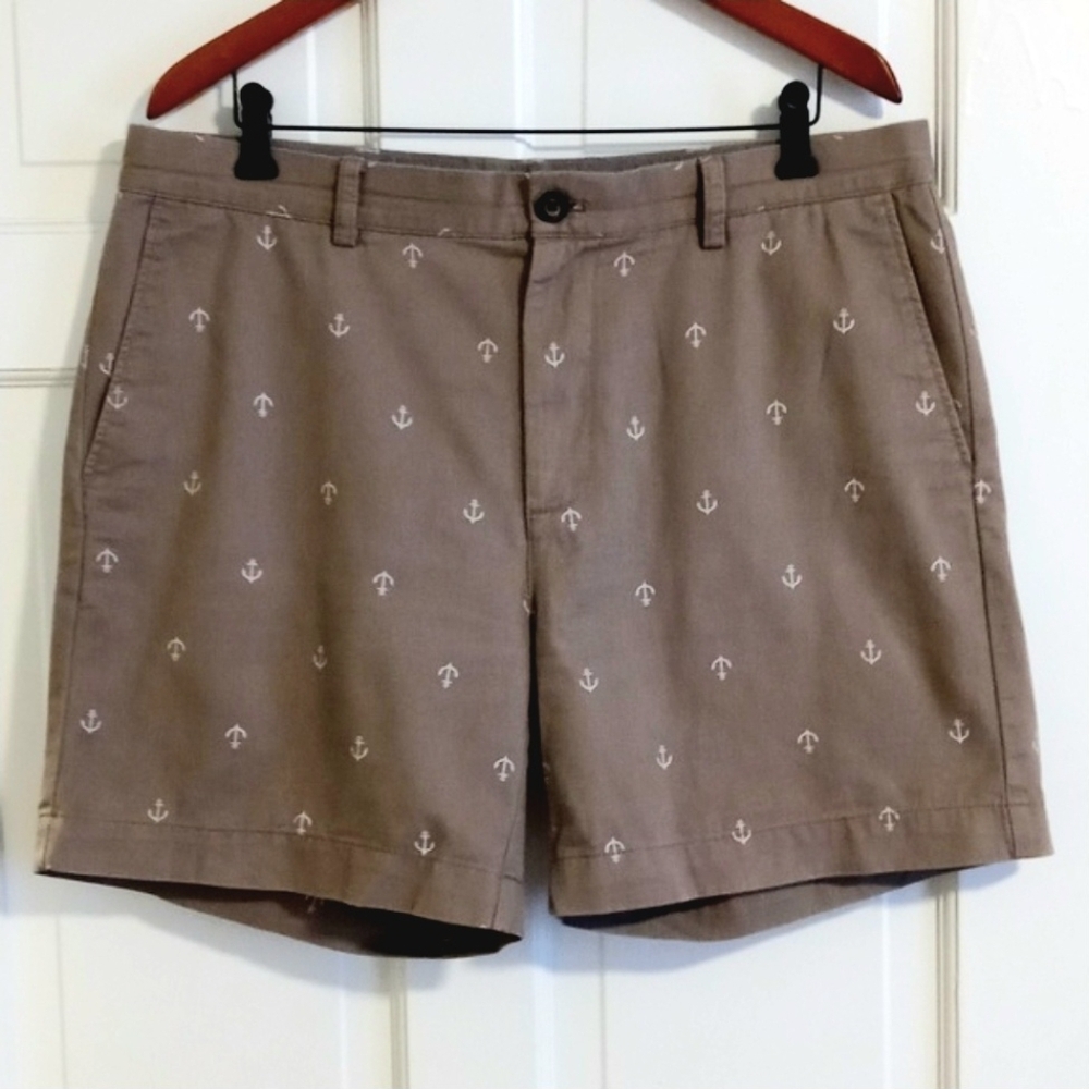 ⚓️Amazon Essentials⚓️ - Tan Anchor Print Cotton Slim Leg Short